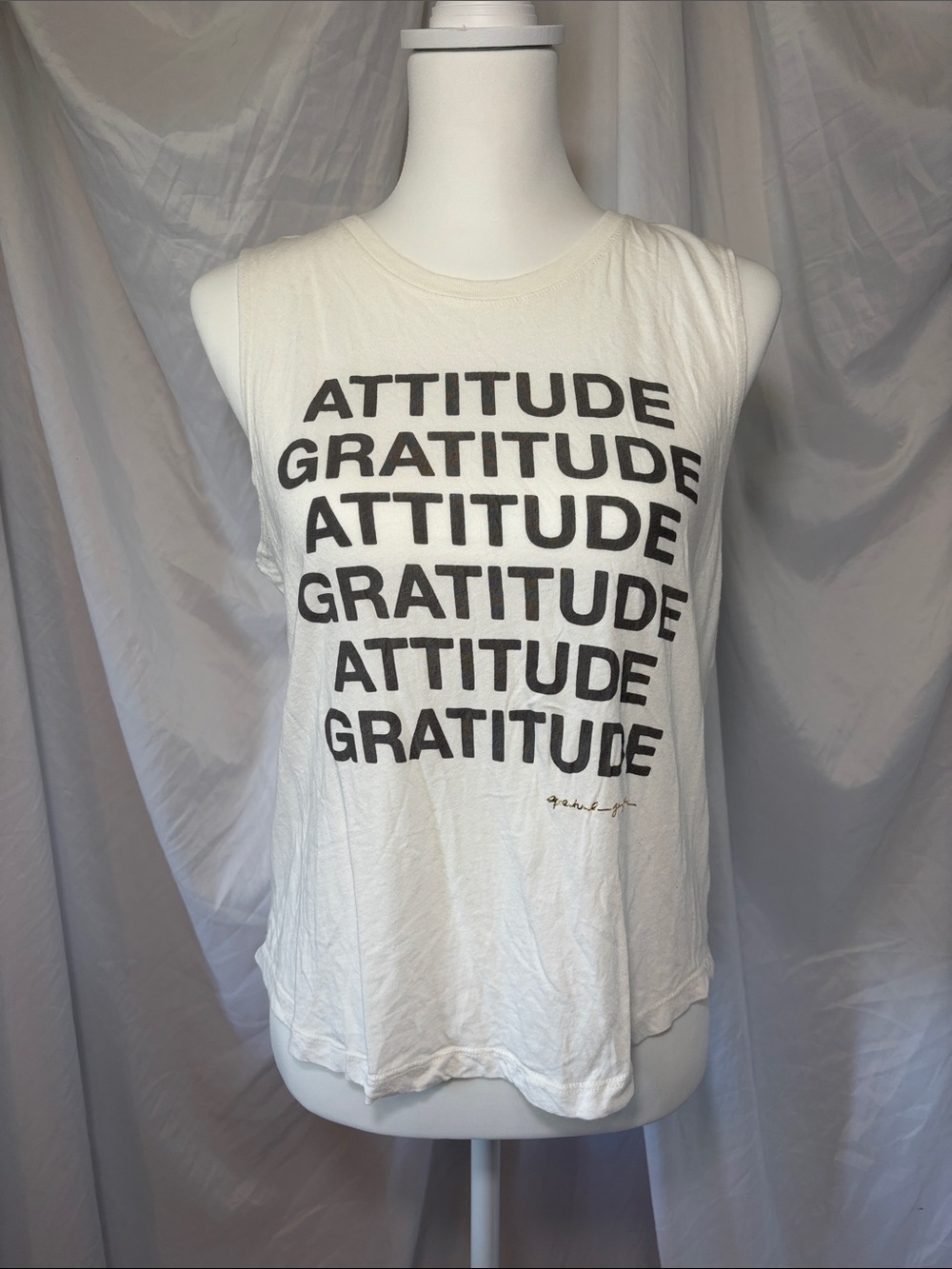 Spiritual Gangster White Graphic 'Attitude Gratitude' Muscle Tank